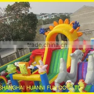 2015 Customized PVC Inflatable Castle thumbnail-5