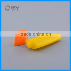 Empty Plastic Sunscreen Lotion Bottle thumbnail-3