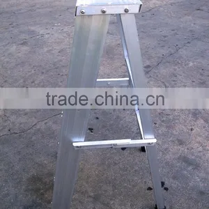 Aluminium One-Sided Folding 3 Step Ladders thumbnail-3