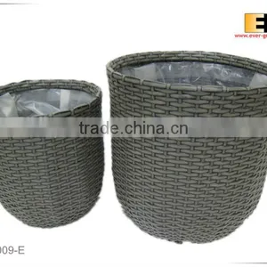PE/plastic Rattan With Liner Flower Baskets thumbnail-1