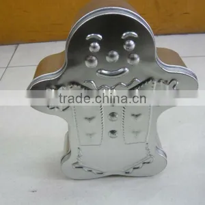 Bear Shaped Chocolate Tin thumbnail-1