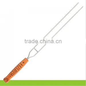 Stainless Steel Metal Wooden Handle Food Grade Rotating BBQ Skewer thumbnail-1