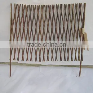 Cheap Willow Branch Fence thumbnail-1