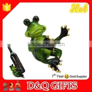 Resin Single Frog Wine Bottle Holder thumbnail-1