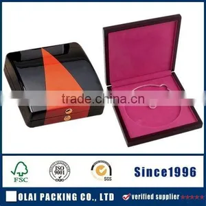 Beautiful MDF Glossy CD Storage Box for Wedding thumbnail-1