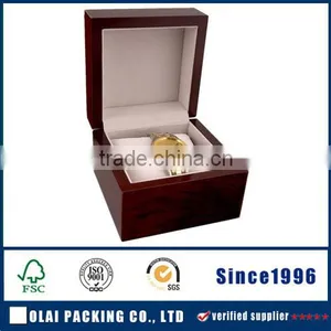 Elegant Wooden Gift Watch Box thumbnail-1