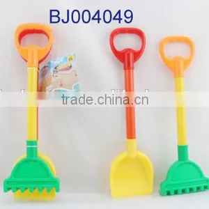 New Beach Toy Sand Playing Tool Toy Shovel Small Kid Plastic Rake 2pcs thumbnail-3
