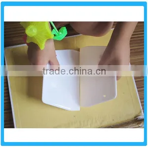 Multi-Function Plastic Square Cream Scraper thumbnail-2