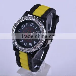 Geneva Silicone Watch Women With Diamonds thumbnail-1