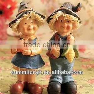 Witch Hat Polyresin Miniature People Couple thumbnail-1