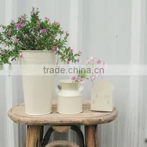 French Country Vintage Style Rustic Metal Garden Decor Bucket / Centerpiece Vase / Flower Holder thumbnail-3