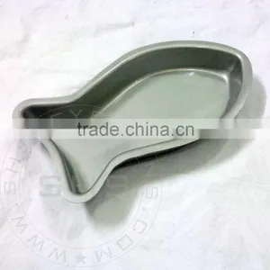 Stainless Steel Fish Shaped Cat Feeding Bowl thumbnail-1