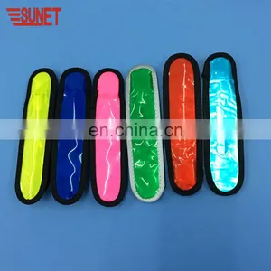 2018 Hot New Products For Eco-friendly Fashion Fitness Led Running Armband thumbnail-6