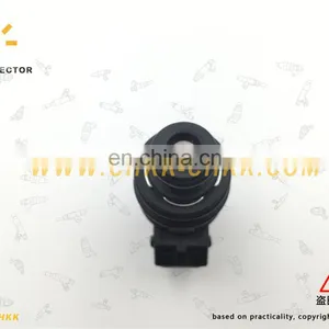 High Quality Fuel Injector MJY100620 for LAND ROVER FREELANDER 2.5L KV6 thumbnail-3