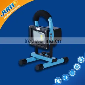 10w Led Flood Light Outdoor Rechargeable Flood Light for Emergency thumbnail-3