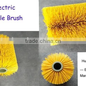 Electric Cattle Brush thumbnail-1