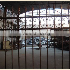 Outdoor Decorative Garden Iron Fencing thumbnail-2