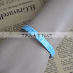 Mosaic and Dots Style PU Leather Bracelet thumbnail-5