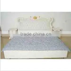 Classic Restore Black and White Dots Quilt thumbnail-1