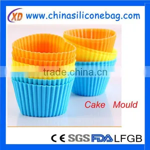 Silicone Cake Pan thumbnail-6