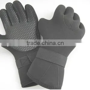 3mm Neoprene Scuba Diving Gloves thumbnail-1