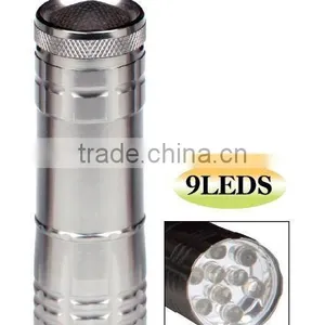 9 LEDs Aluminum Flashlight thumbnail-1