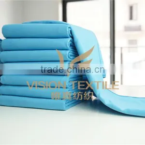 MICROFIBER TRAVEL TOWEL WITH ELASTIC BAND thumbnail-1