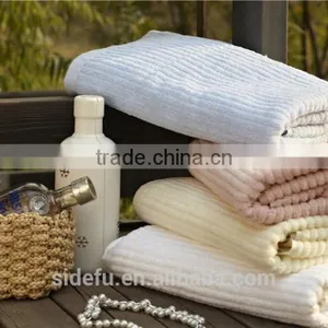 Wholesale High Quality Cotton Terry Piano Key Jacquard Bath Towel thumbnail-3