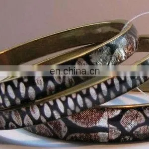 Ladies Latest Horn/Bone Bangle thumbnail-1