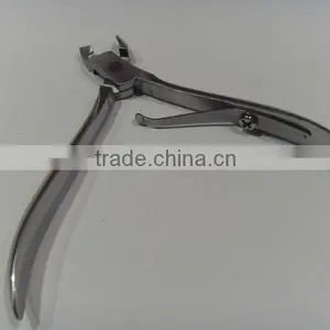 Retails Stainless Steel Nail Cuticle Nipper Nail Cutter for Manicure and Pedicure thumbnail-1