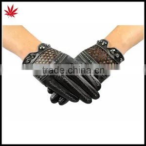 Ladies Black Short Leather Gloves Driving Unlined With Studs and Punch thumbnail-1