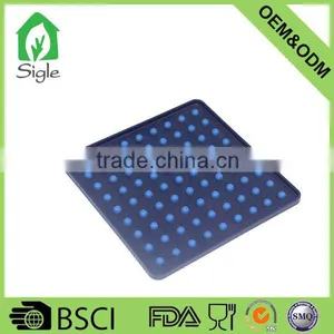 Custom 100% Food Grade LFGB FDA Standard Wholesale Silicone Baking Mat Drying Mat Cup Mat Pot Mat thumbnail-2