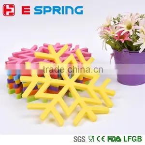 Table Decorative Mesh Snow Style Silicone Table Mat thumbnail-1
