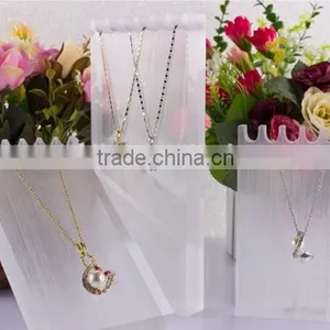 Hot Sale Acrylic Nacklace Display Crystal Block thumbnail-1