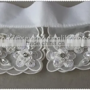 Customized White Organza Flower Embroidery Necklace, Crystal Rhinestone With Sequins Beaded Elegant Collars thumbnail-5