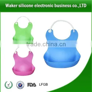 Cartoon Face Pattern Non-toxic Soft Waterproof Silicone Baby Bid With Crumb Catcher for Feeding Kids Infant thumbnail-5