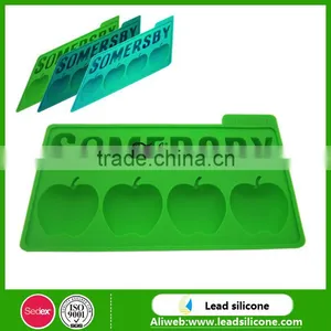 Apple Shape Silicone Ice Cube Tray thumbnail-1