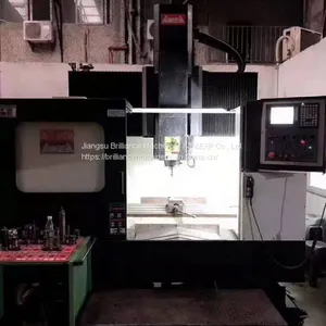 Taiwan AWEA 1060 Vertical Machining Center thumbnail-1
