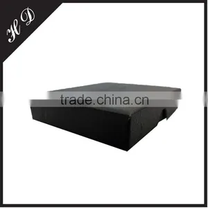 Custom Black Cardboard Scarf Packaging Box With Lid Design thumbnail-6
