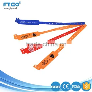 Cheap Price Promotional Event PVC Wristbands in Various Colors thumbnail-1
