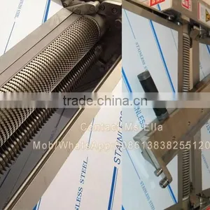 Stainless Steel Fresh Meat Beef Skin Peeling Machine thumbnail-4