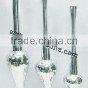 A Very Stylish Metal Flower Vase For Farm House Party Decoration thumbnail-1