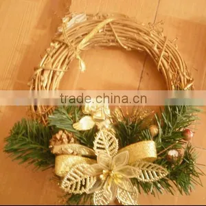 Green Decorative Garland and Flowers thumbnail-2