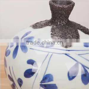 Hand-sketching Jingdezhen Blue and White Porcelain Vase HY7138 thumbnail-3