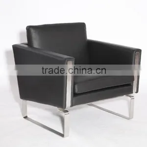 Modern Designer Furniture China Manufacturer Hans J Wegner CH103 3 Seat Sofa Replica thumbnail-3