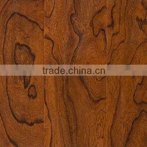 SELL 11mm Laminate Flooring thumbnail-5