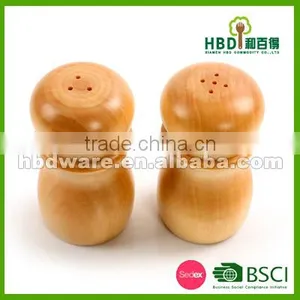 2016 High Quality 2 Pcs Wooden Salt and Pepper Shakers thumbnail-1