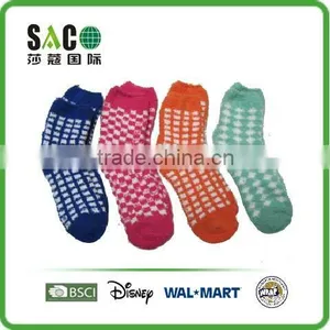 Fashion Warm Fluffy Small Block Colourful Women Socks thumbnail-1