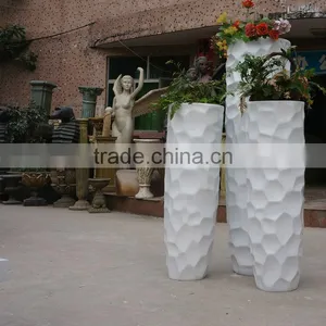 Modern Garden Pots thumbnail-3