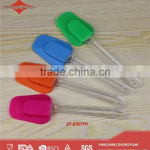 Colorful Head Design Dull Polished Plastic Handle Silicone Spatula thumbnail-1